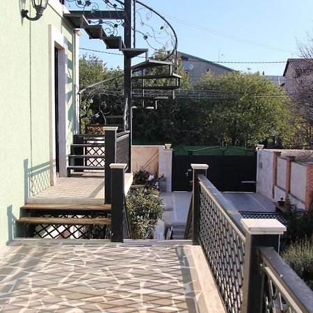 Villa Lalla Tbilisi Ngoại thất bức ảnh